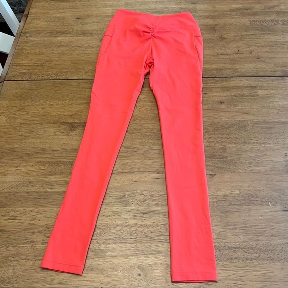 Gymshark Neon Pink Leggings With Pockets Size M - Picture 2 of 4